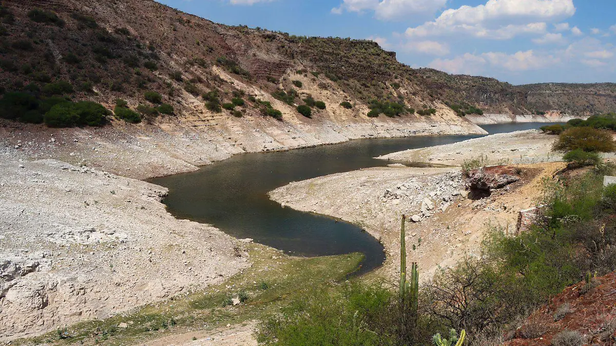 Presa vacía